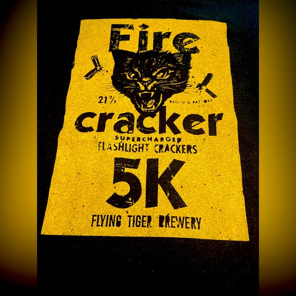 Fire Cracker Cat 5K graphic tshirt size Medium/logo, front back - Picture 5 of 5